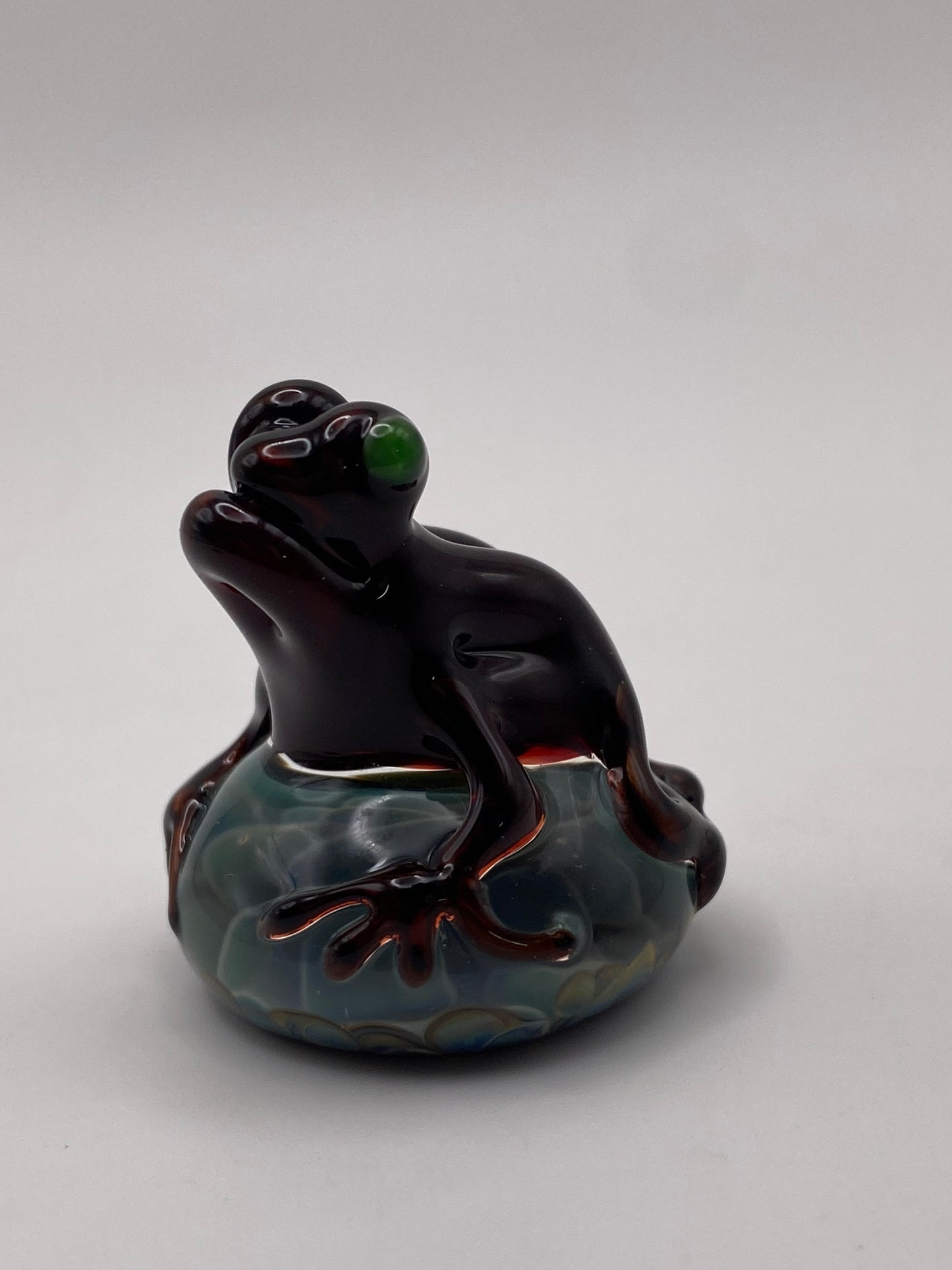 Toad on Small Rock - Electrum/red