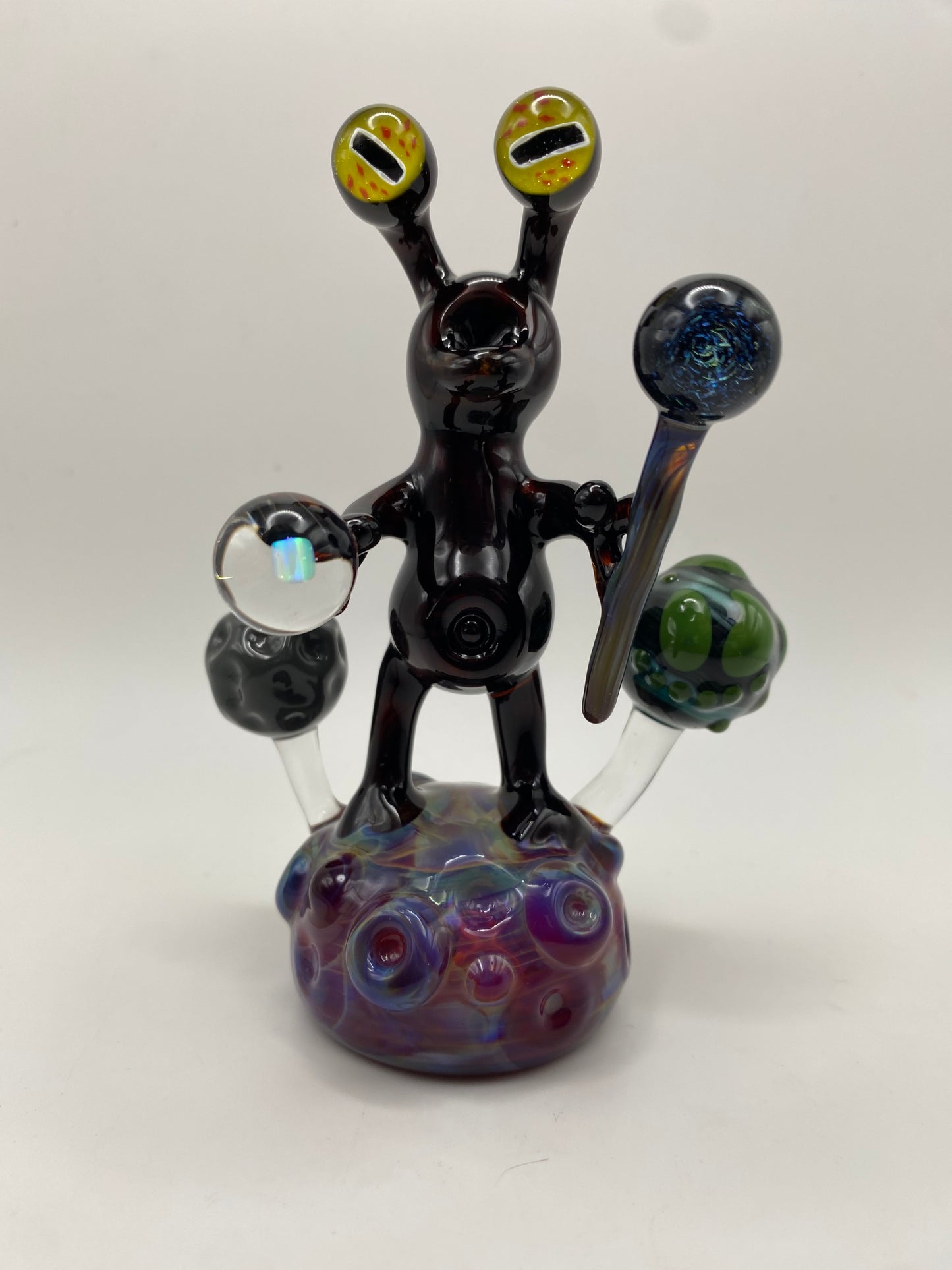 Alien Shaman Sculpture - Happy little planet