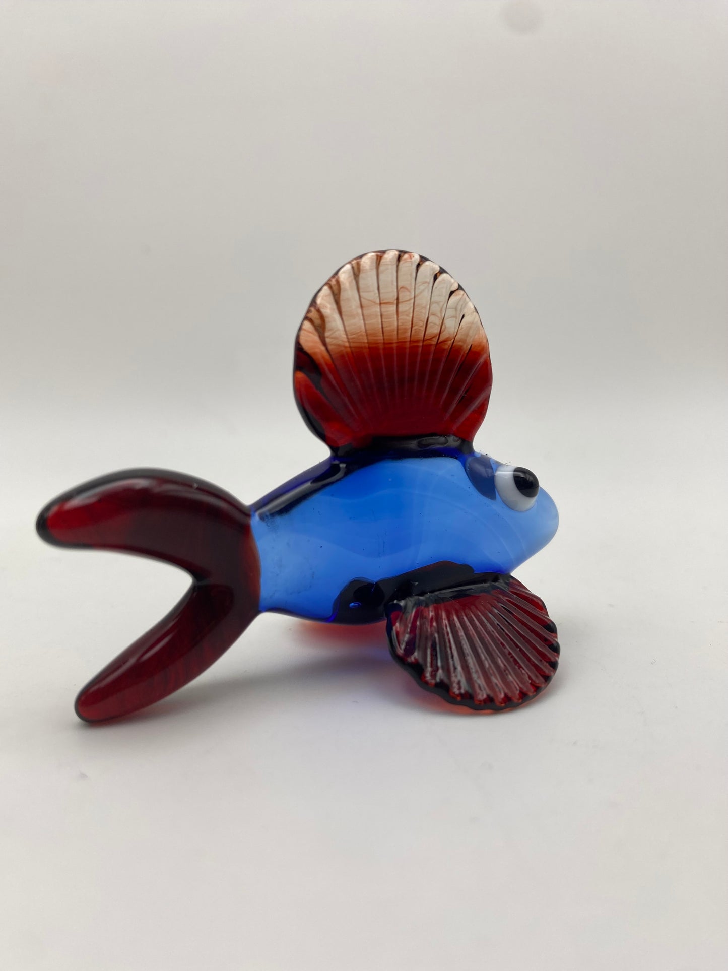 Fishy - Lite Cobalt/Ruby