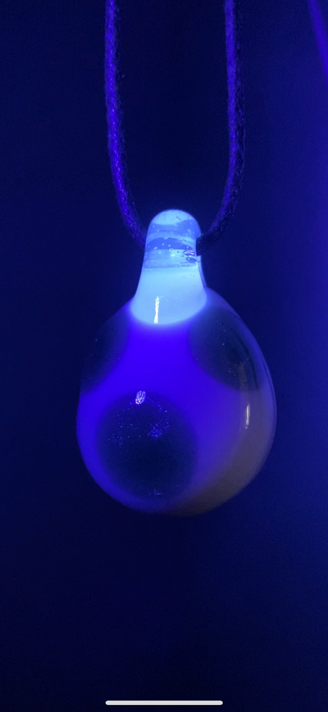 Yoshi Egg Pendant - Green Stardust w/ UV loop