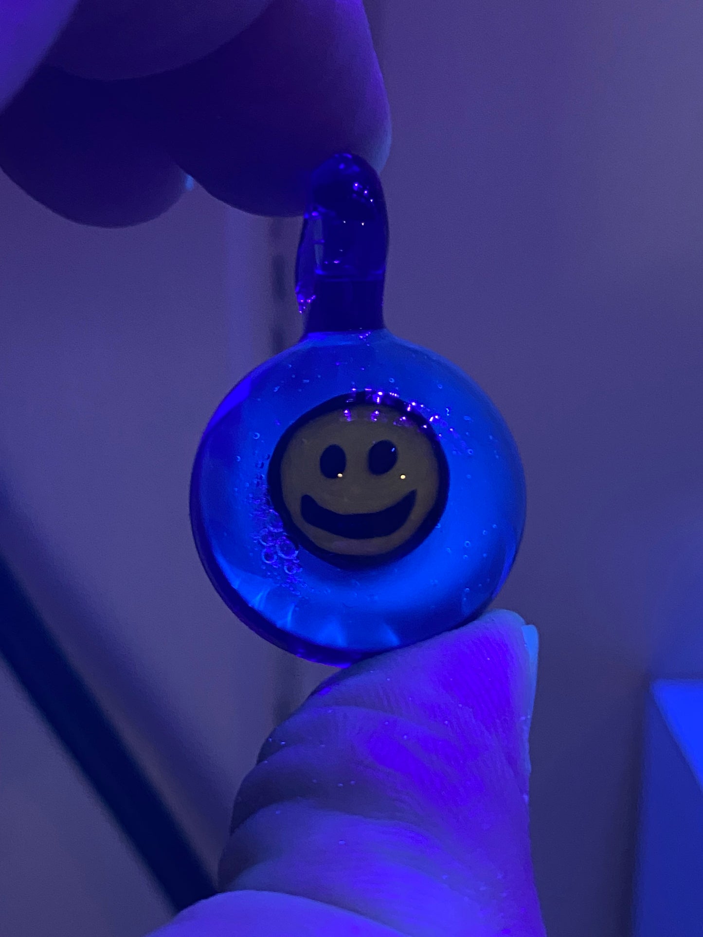 Happy Pendant - Lite Cobalt w/ blue UV