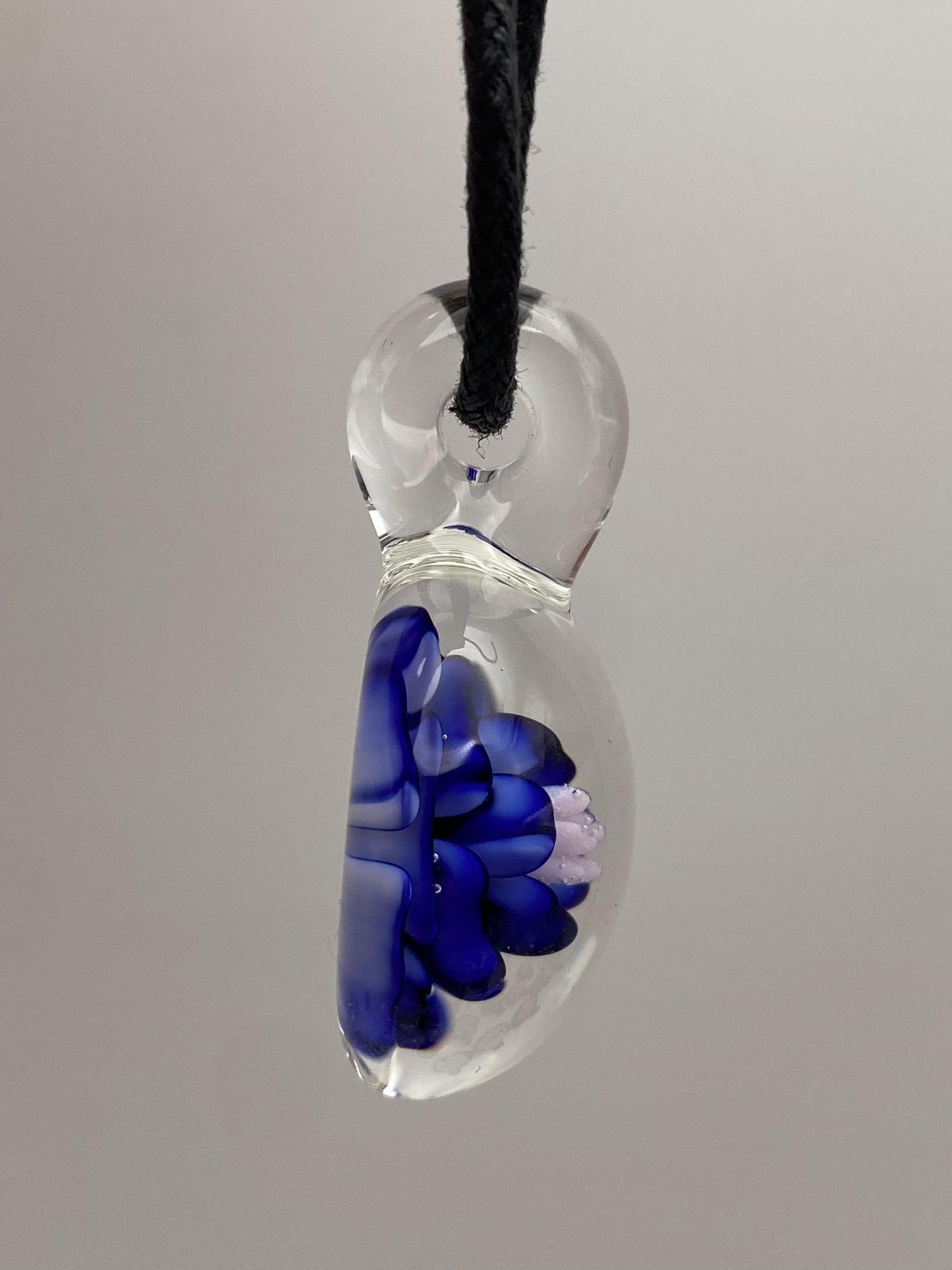 Flower Implosion Pendant - Cobalt and White - Pink Stamen