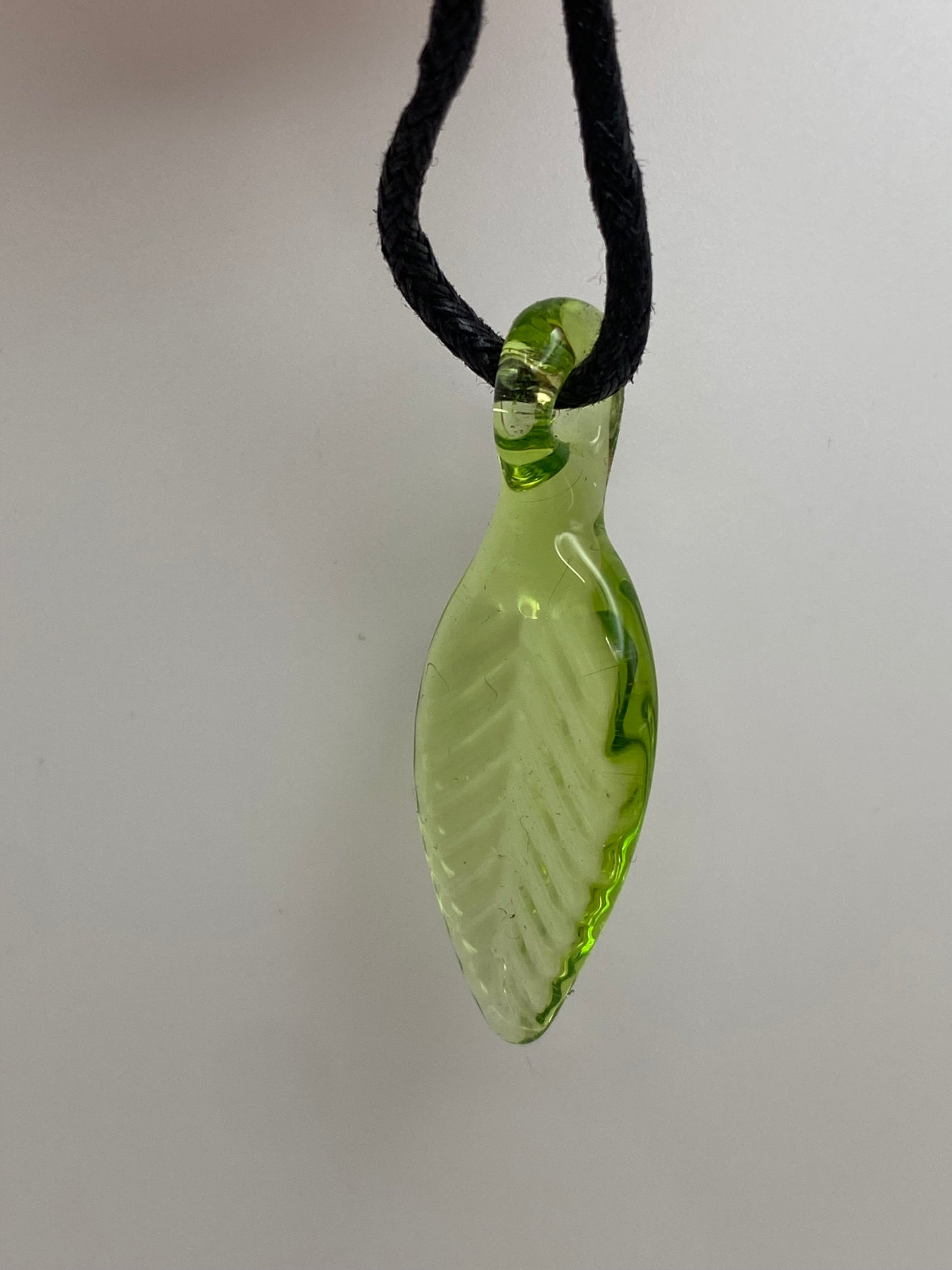 Leaf Pendant - Kryptonite
