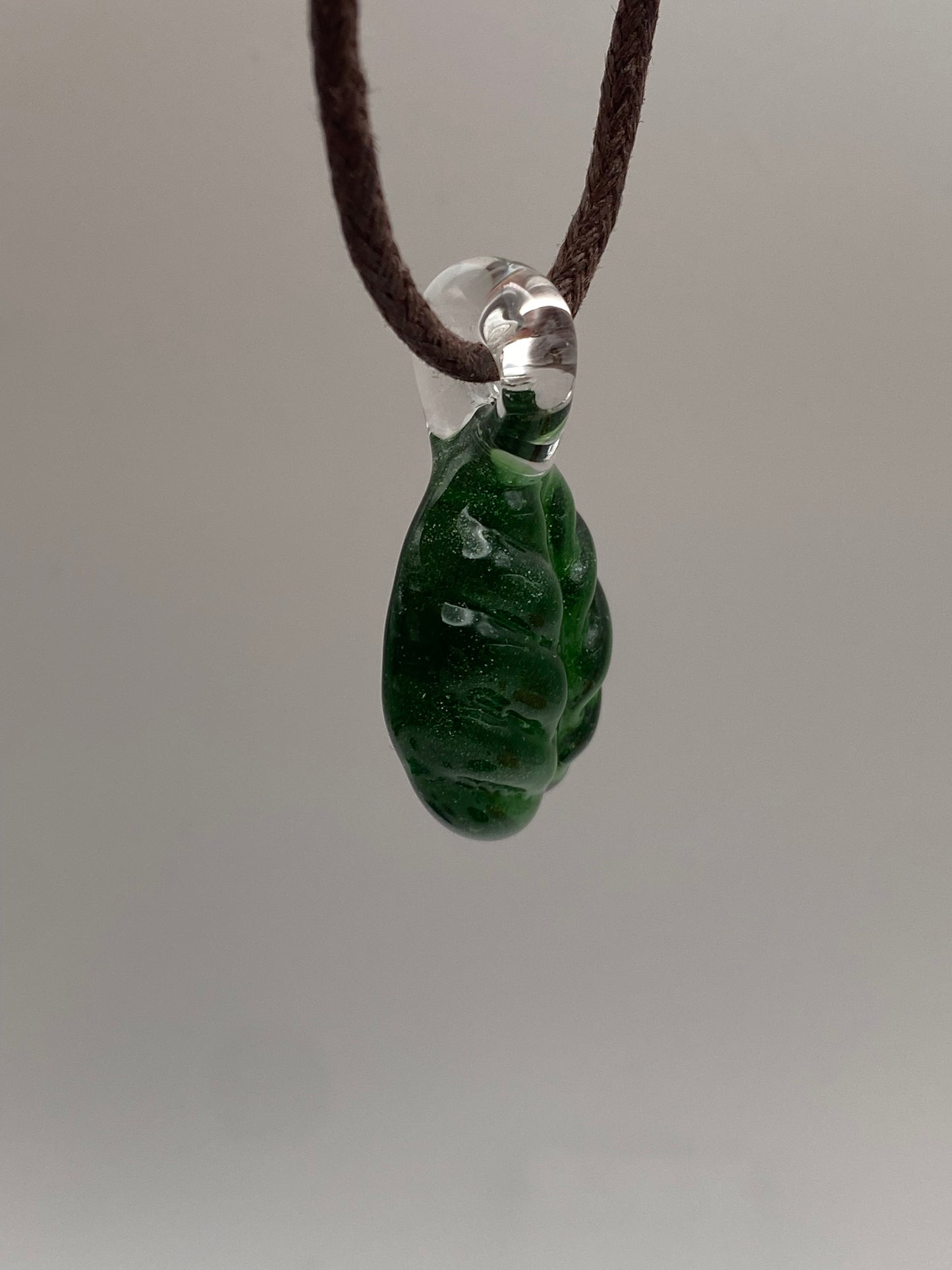 Leaf Pendant - Green Stardust - 2