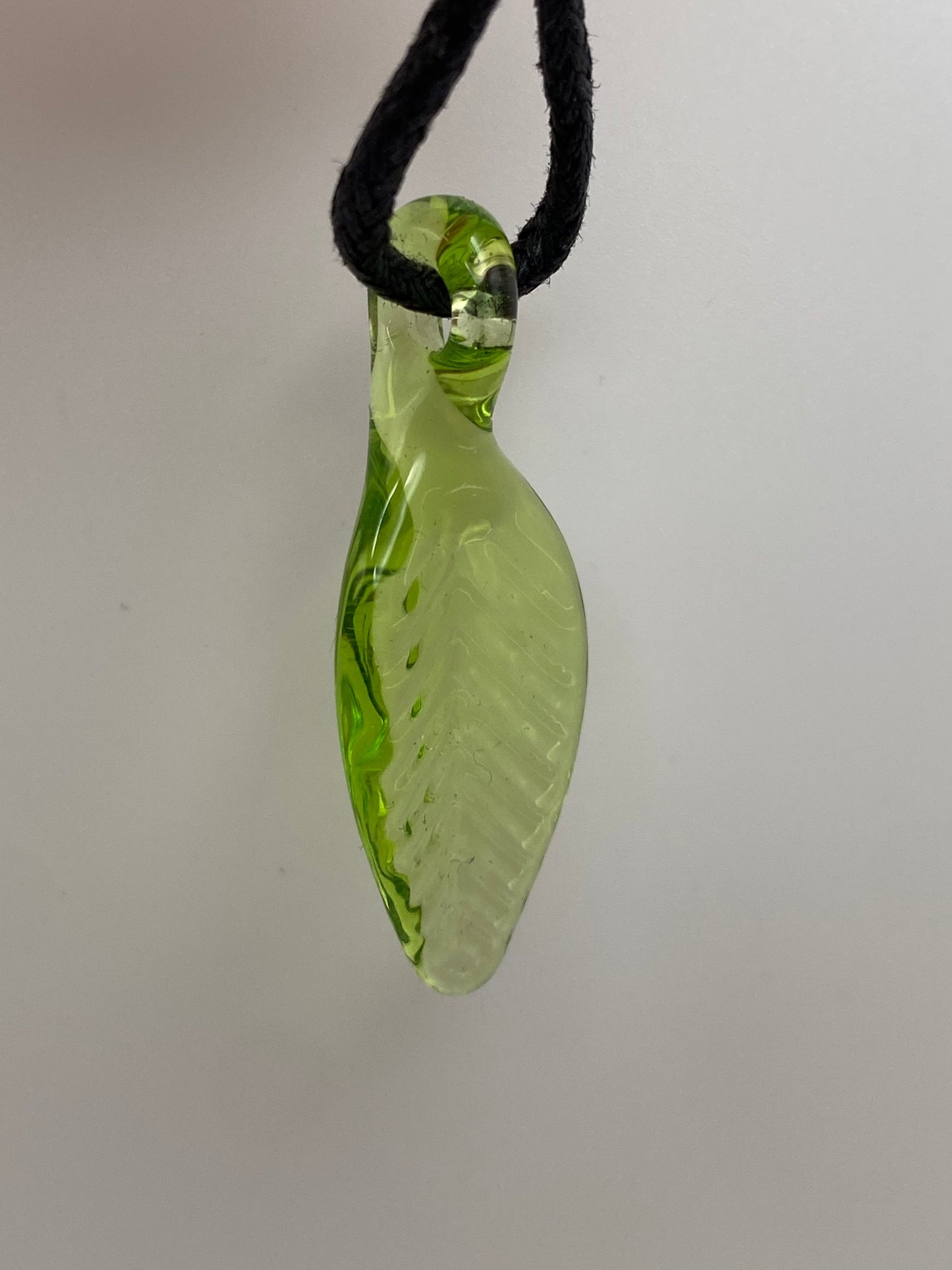 Leaf Pendant - Kryptonite