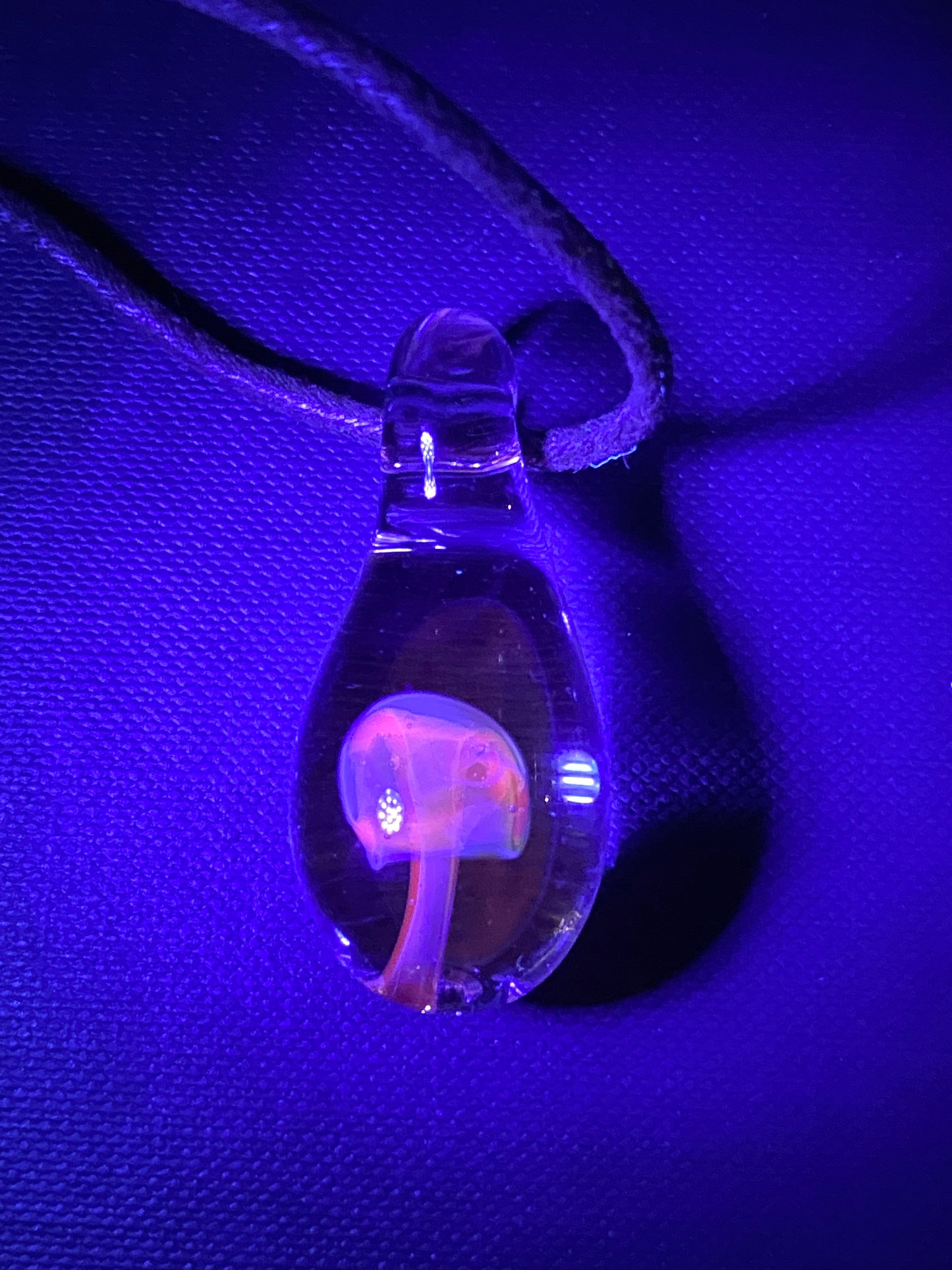 UV Mushroom Pendant - Amber Purple w/ Lucy