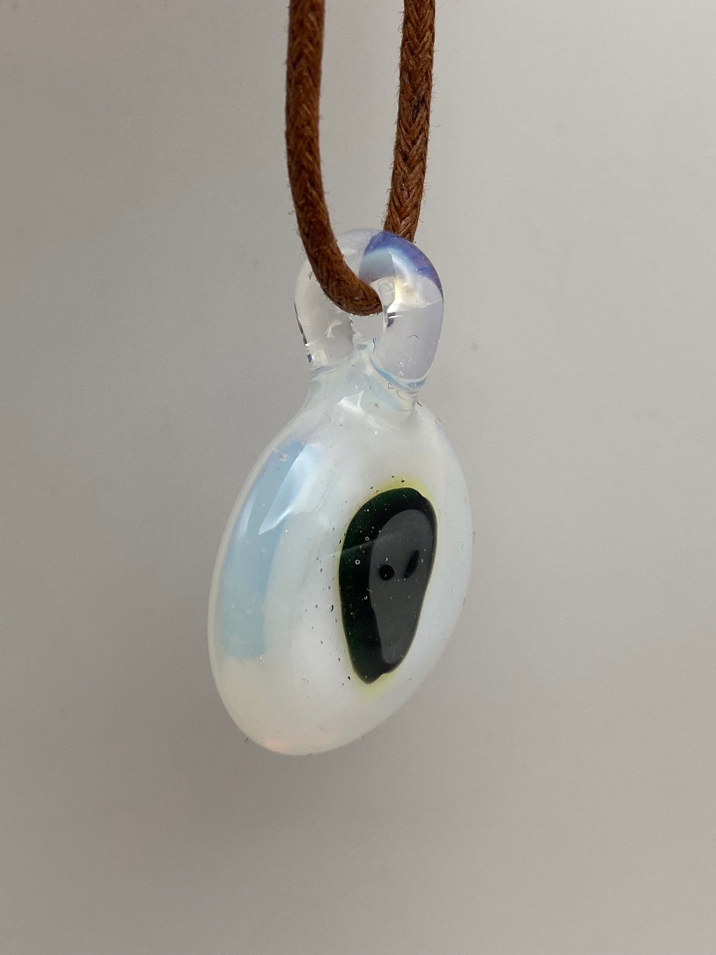 Alien Pendant - Ghost