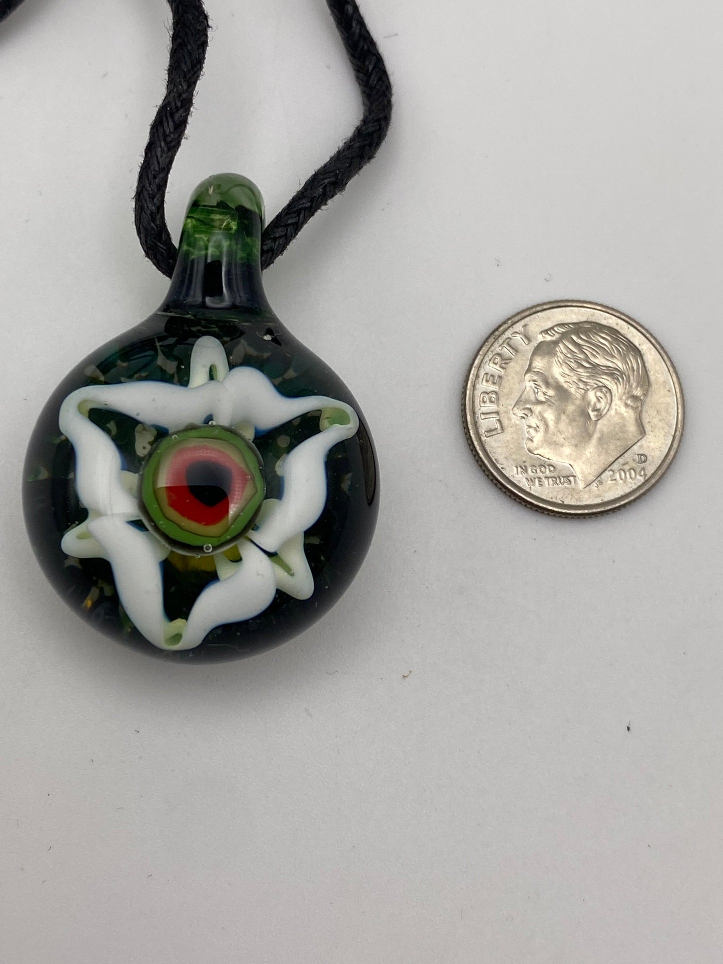 Eyeball Flower Pendant - Experimental Green w/ White Flower and UV