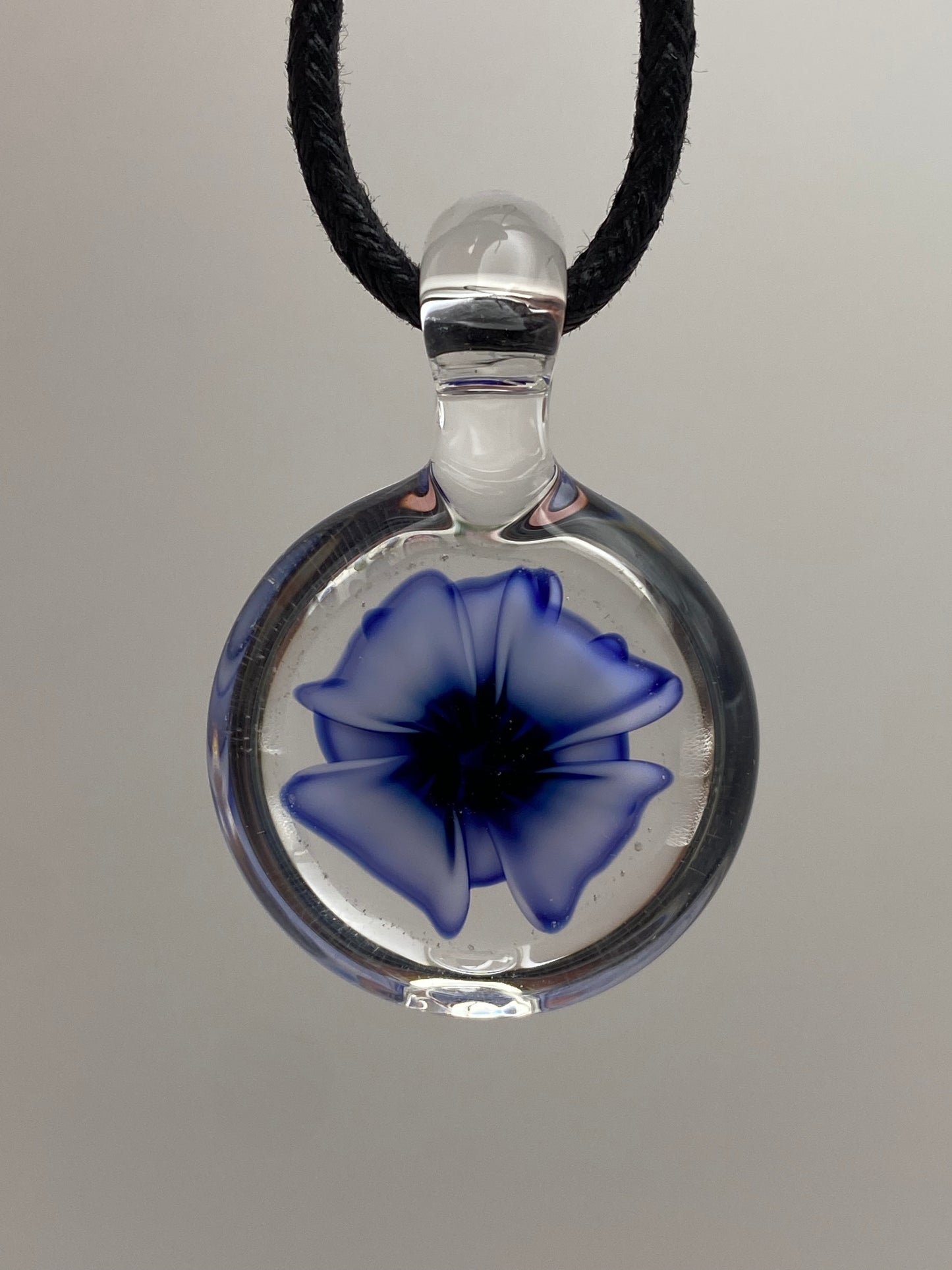 Flower Implosion Pendant - Cobalt and White - Pink Stamen