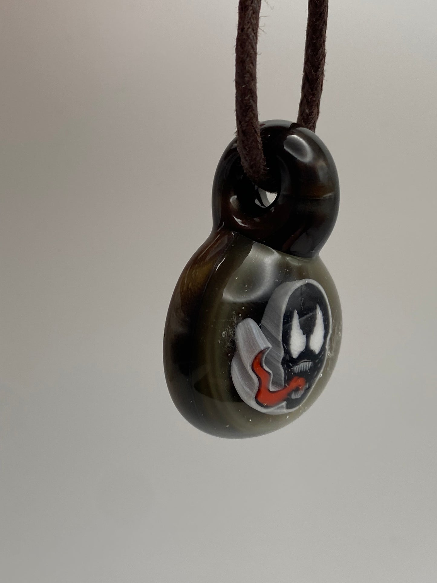 Venom Pendant - Electrum